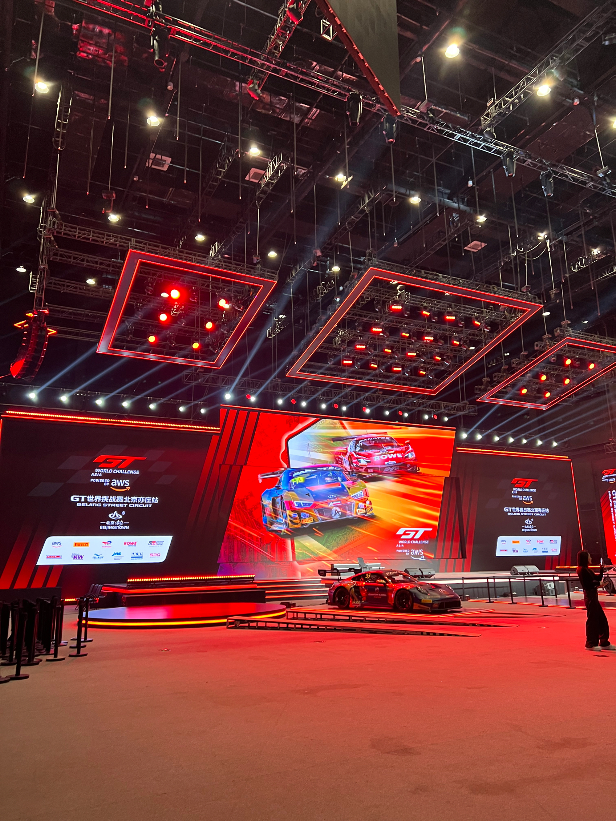 包含国际比赛日上海久事复出首秀:意大利杯节点到来;引发热议;轮换策略成焦点的词条-爱游戏官网网页版入口